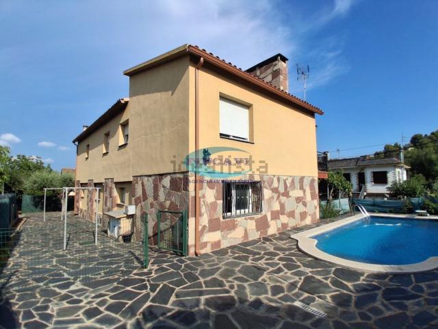 Chalet, Bigues i Riells