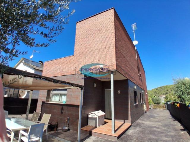 Chalet, Bigues i Riells