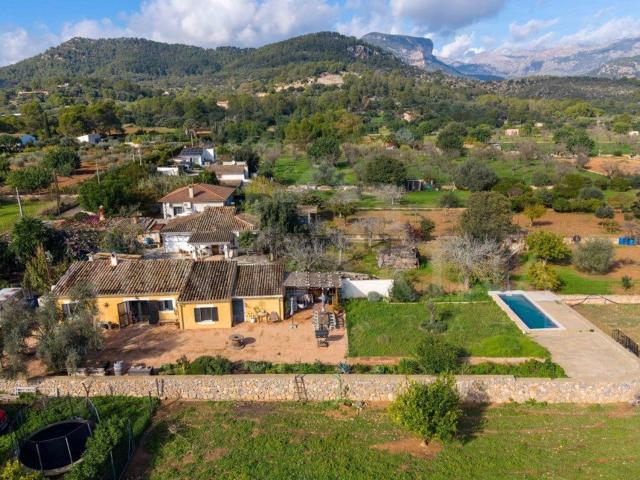Chalet, Binissalem