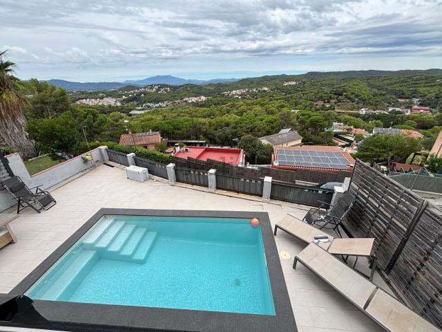 Chalet, Blanes