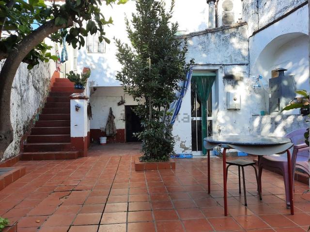 Chalet, Brozas