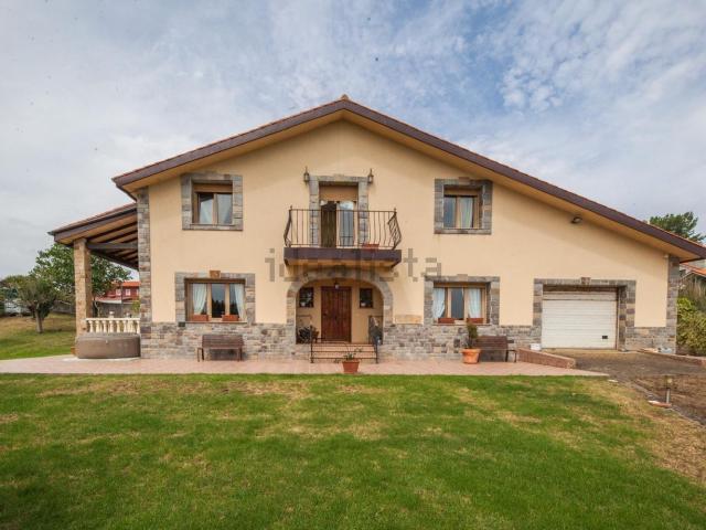 Chalet, Gozón