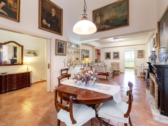 Chalet, Godella