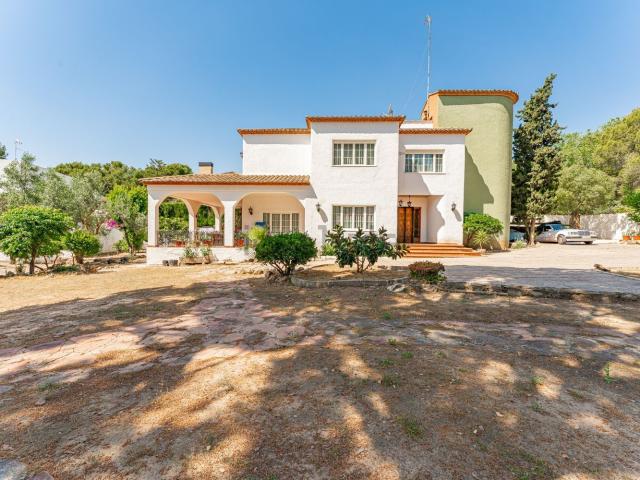 Chalet, Godella