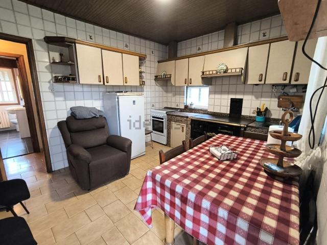 Chalet, Gomesende