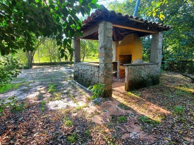 Chalet, Gata