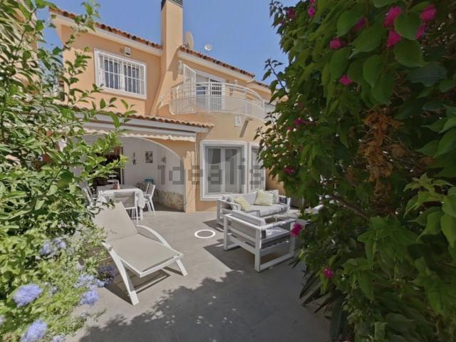 Chalet, Gata de Gorgos