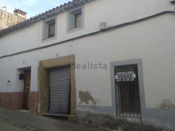 Chalet, Garrovillas
