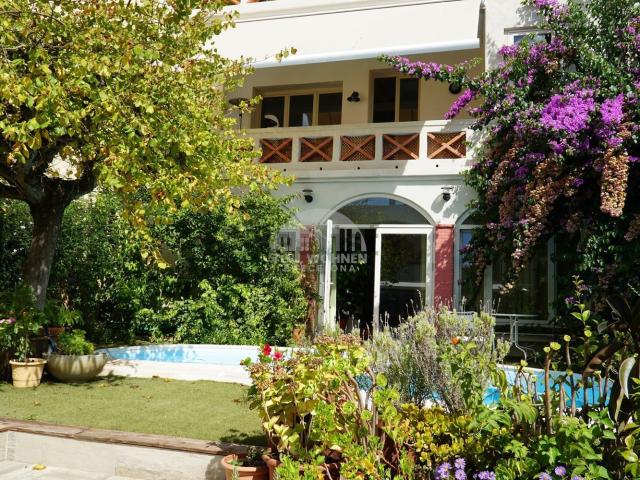 Chalet, Gelida
