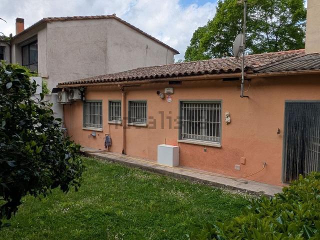 Chalet, Girona