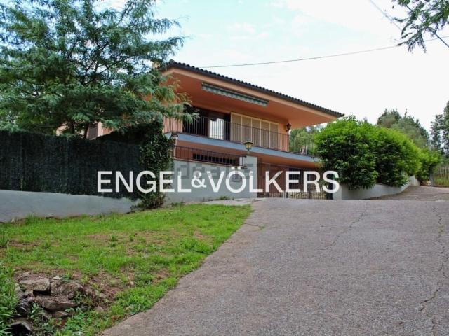 Chalet, Girona