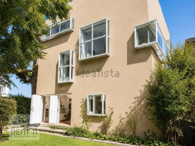 Chalet, Girona