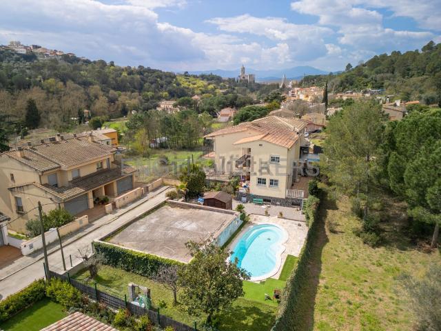 Chalet, Girona