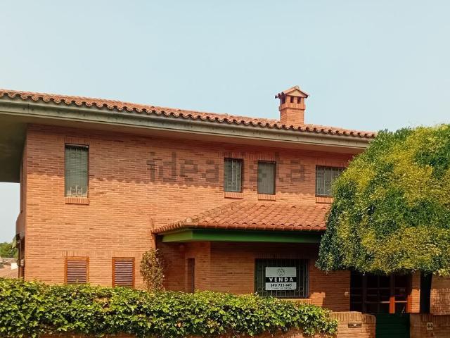 Chalet, Girona