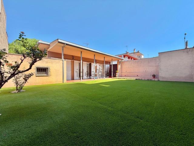 Chalet, Girona