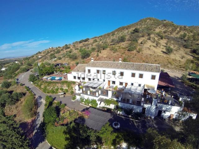 Chalet, Guaro