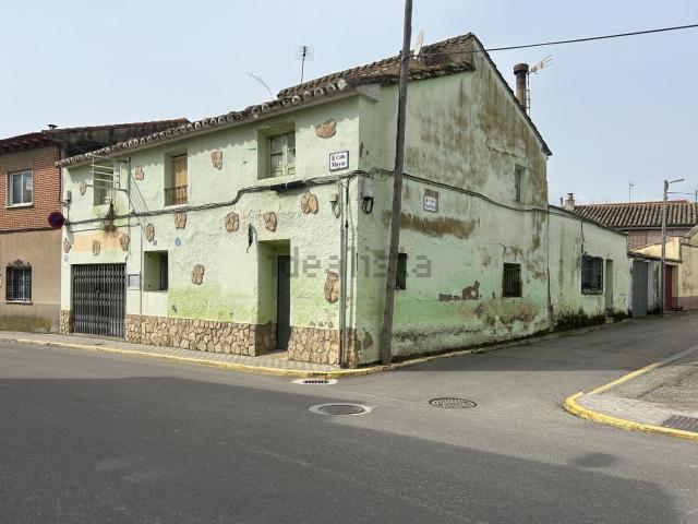 Chalet, Gurrea de Gallego