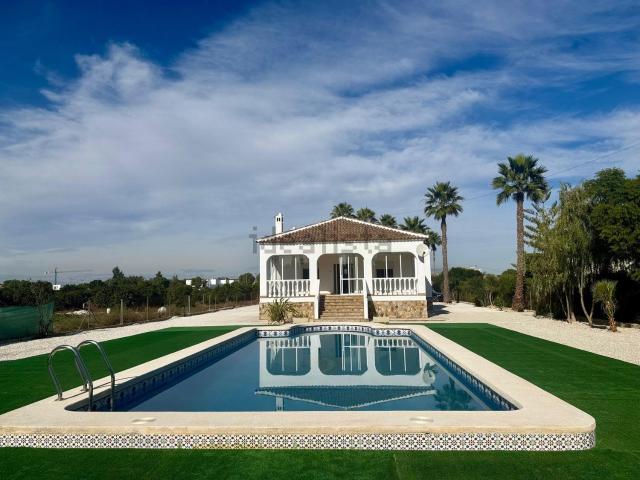 Chalet, Dolores