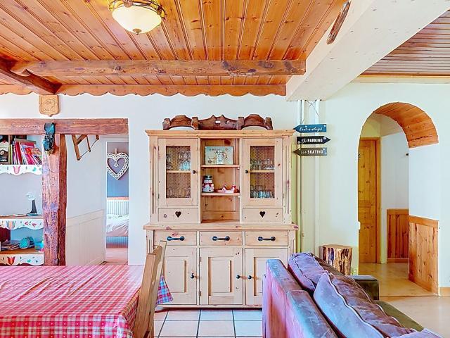 Chalet de 320 m² avec 3 gîtes indépendants 320m² Fontcouverte La Toussuire la toussuire