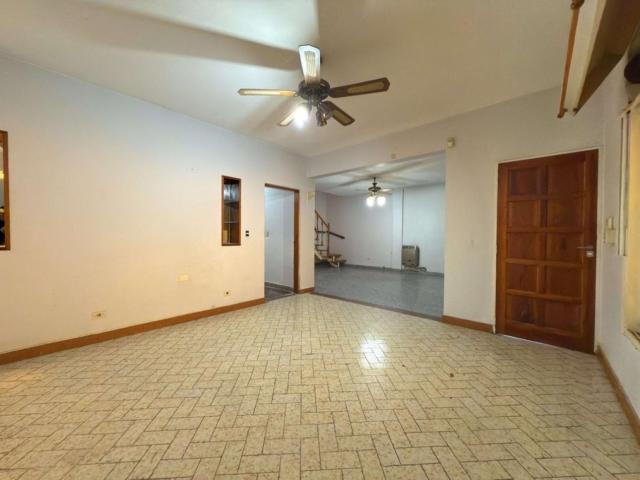 Chalet de 4 ambientes con parque y garage en Inmomap