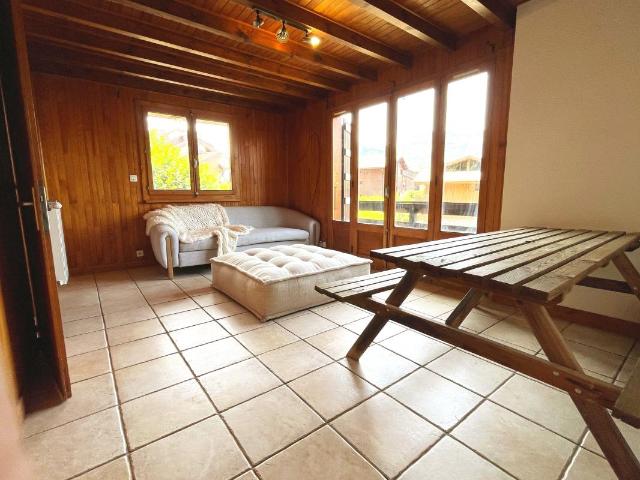 Chalet de 4 chambres à rénover avec potentiel d’agrandissement, à l'entrée de la station