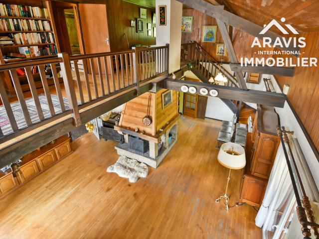 Chalet de caractère sur les hauteurs de Faverges 195m² Faverges Seythenex
