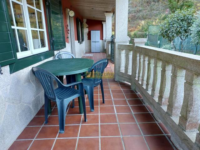 CHALET DE CUATRO HABITACIONES ZONA ALDAN