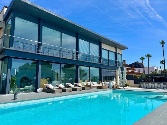 Chalet de Diseño de Alto Standing en El Vendrell, Costa Dora. 1085m² El Vendrell