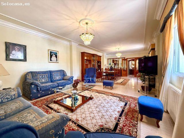 CHALET DE ENSUEÑO CON GRAN JARDIN Y PISCINA EN LA HUERTA – MUTXAMEL