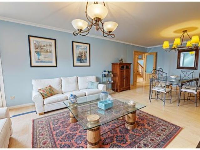 Chalet de Ensueño en Rivas Vaciamadrid – Espacio, Elegancia y Calidad de Vida en Cada Rincón