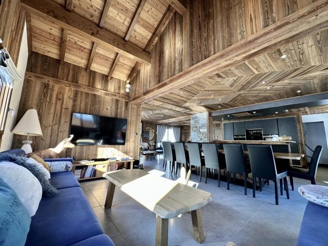 Chalet de Luxe Ski In Ski Out à Le Corbier – Retraite Montag. 237m² Le Biot