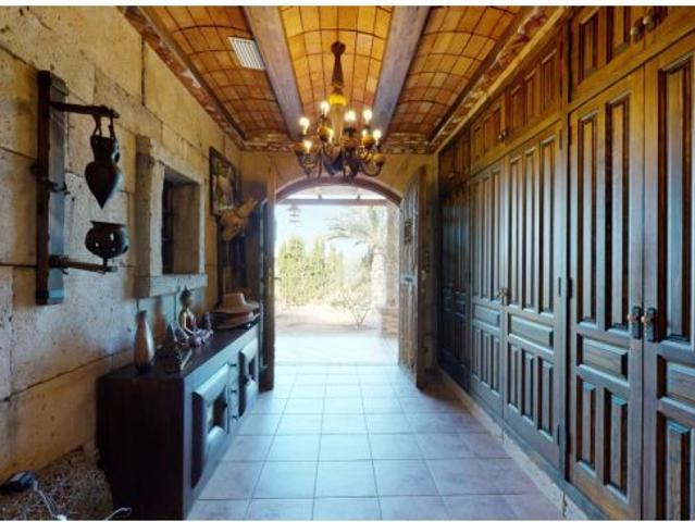 CHALET DE LUJO CON ACABADOS DE PRIMERA DE CALIDAD, LO VAS A DEJAR ESCAPAR!