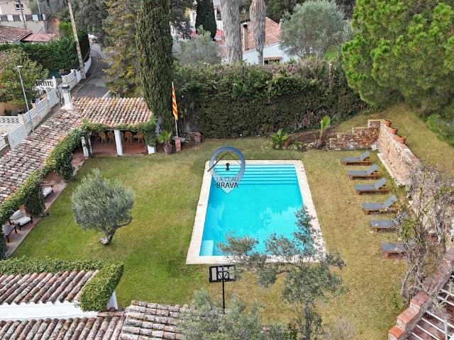 Chalet de lujo de 505 m2 en venta Carrer del Ripollès, Calonge, Provincia de Girona, Cataluña