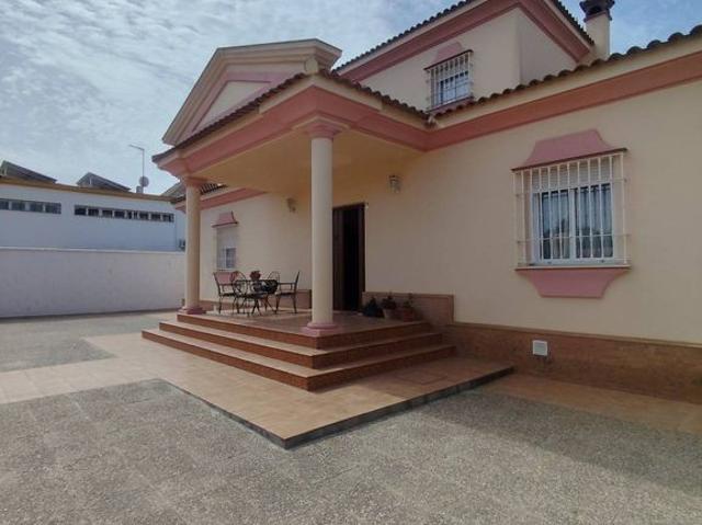 Chalet de lujo de 365 m2 en venta RUIZ GIJON 49, Las Almenas, Tomares, Sevilla, Andalucía