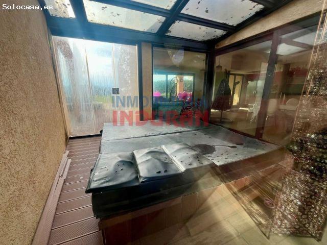 Chalet de Lujo en Urbanización Exclusiva La Isla de Valdecañas