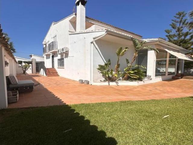 Chalet de Lujo en Venta en Náquera Valencia