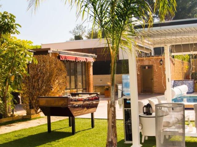 Chalet de Lujo en Alquiler con Piscina y Amplio Terreno – Secanet Villajoyosa