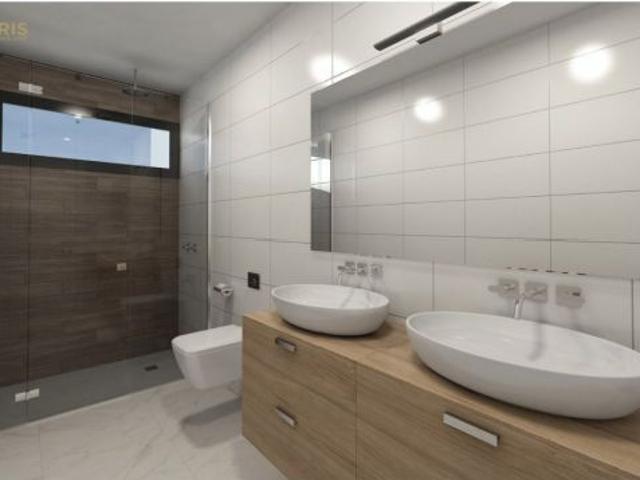 Chalet de nueva construcción con gran parcela
