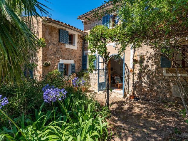 Chalet, Deià