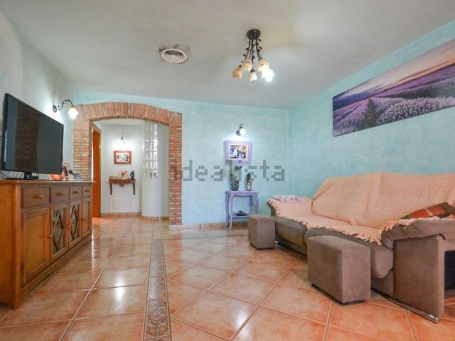 Chalet, Deltebre