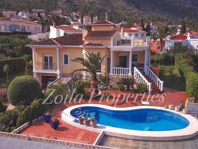 Chalet, Denia