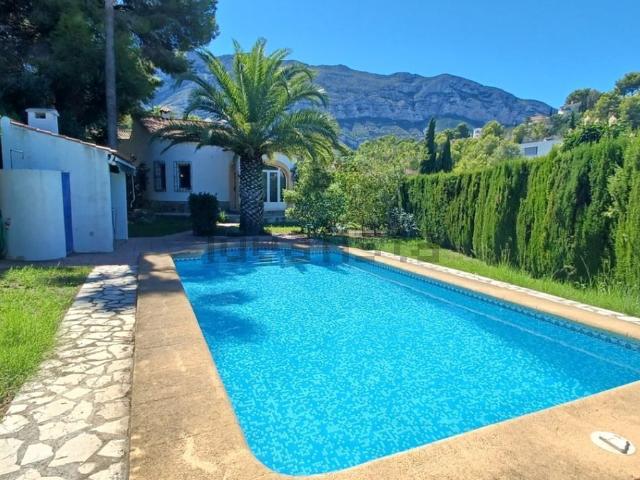 Chalet, Denia