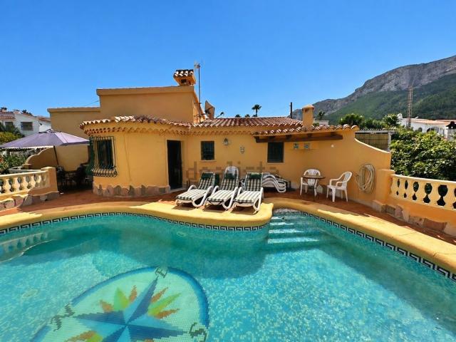 Chalet, Denia