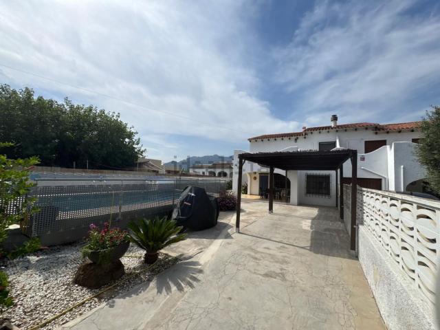 Chalet, Denia