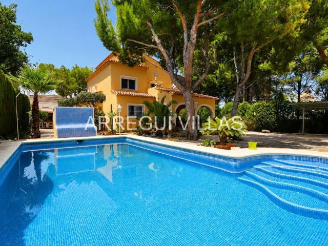 Chalet, Denia