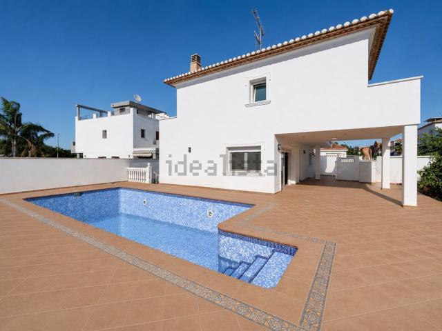 Chalet, Denia