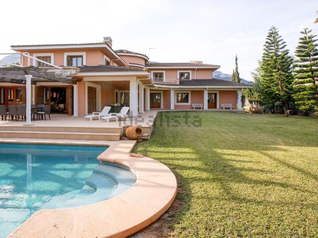Chalet, Denia