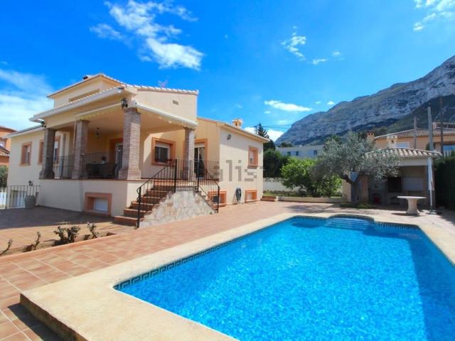 Chalet, Denia