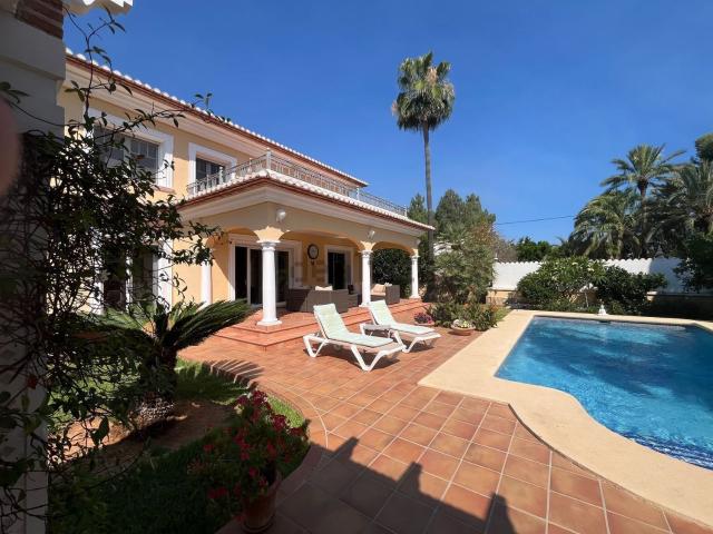 Chalet, Denia