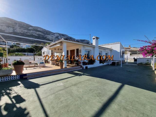 Chalet, Denia